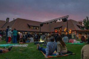 Lee más sobre el artículo Galería de fotos: Beatlemania