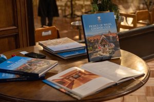 Lee más sobre el artículo Galería de fotos: Presentacion Libro 100 años
